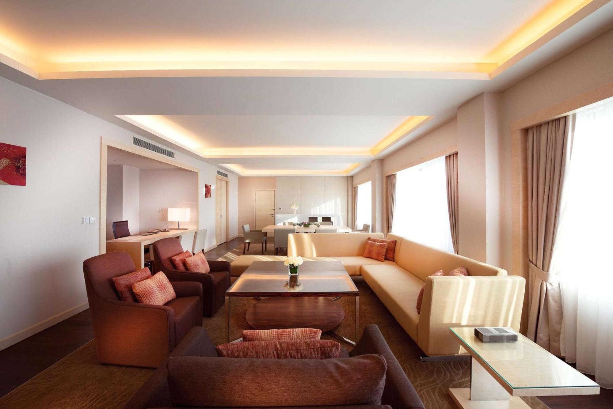 Hotel Doubletree By Hilton Johor Bahru Exterior foto